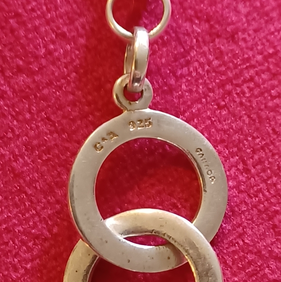 Toggle Flat Link Bracelet - Picture 3 of 12